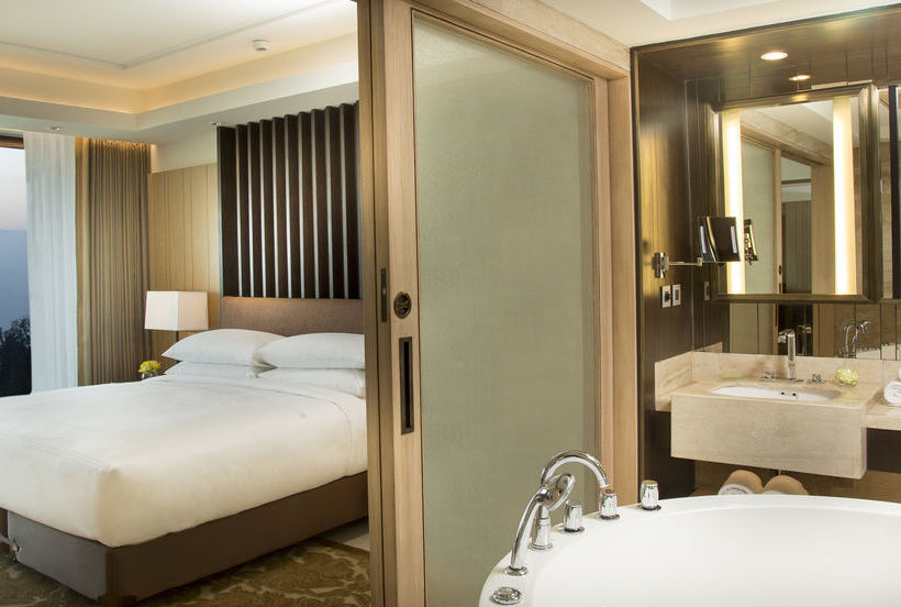 Hotel Jw Marriott Mussoorie Walnut Grove Resort & Spa