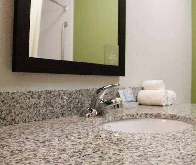 فندق Sleep Inn & Suites   Fort Scott