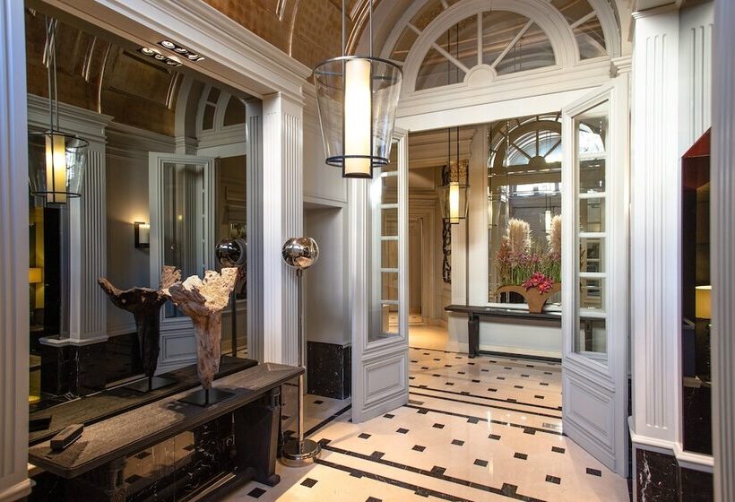 La Réserve Paris Hotel & Spa