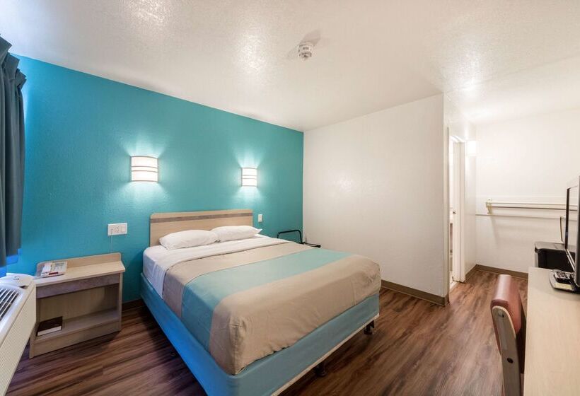 Motel 6del Rio, Tx