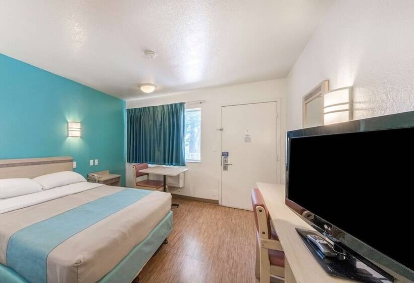 Motel 6del Rio, Tx