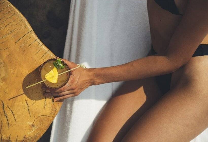 هتل Casa Joseph Zicatela   Adults Only