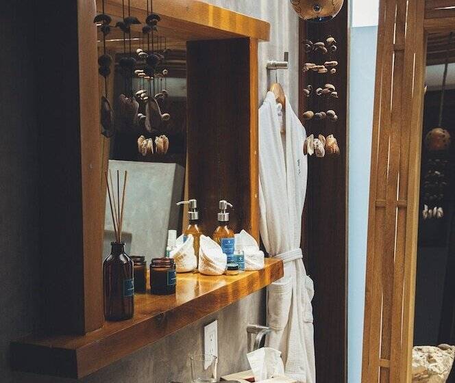 هتل Casa Joseph Zicatela   Adults Only