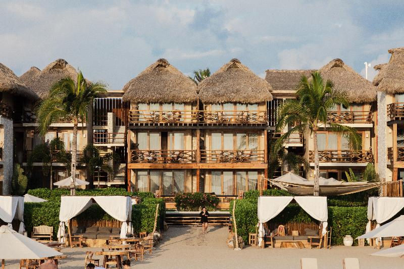 هتل Casa Joseph Zicatela   Adults Only