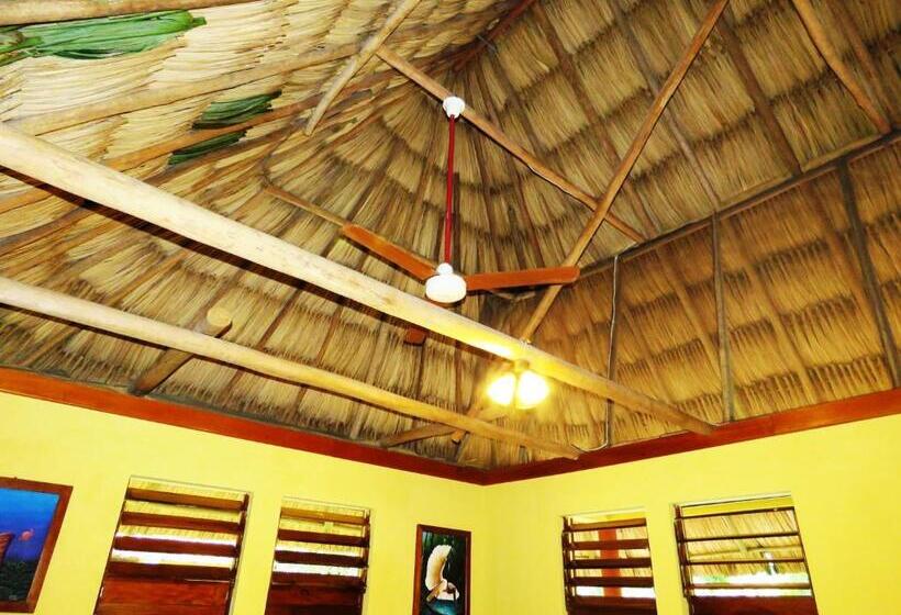 فندق Crystal Paradise Resort