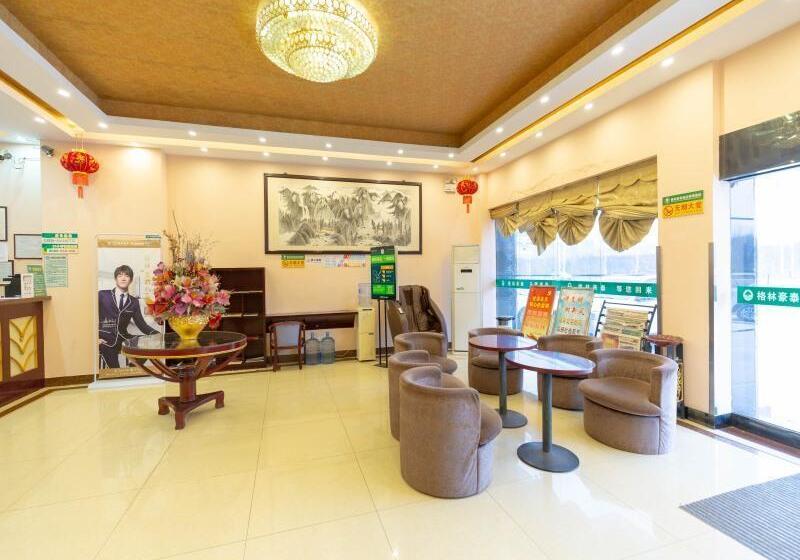 ホテル Greentree Inn Jiangsu Zhenjiang Jurong New Bus Station Express