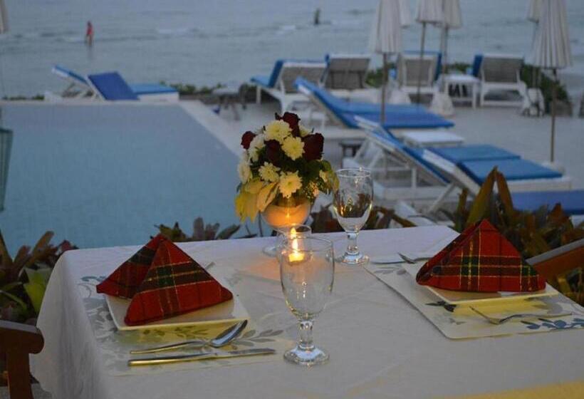 هتل Nern Chalet Beachfront