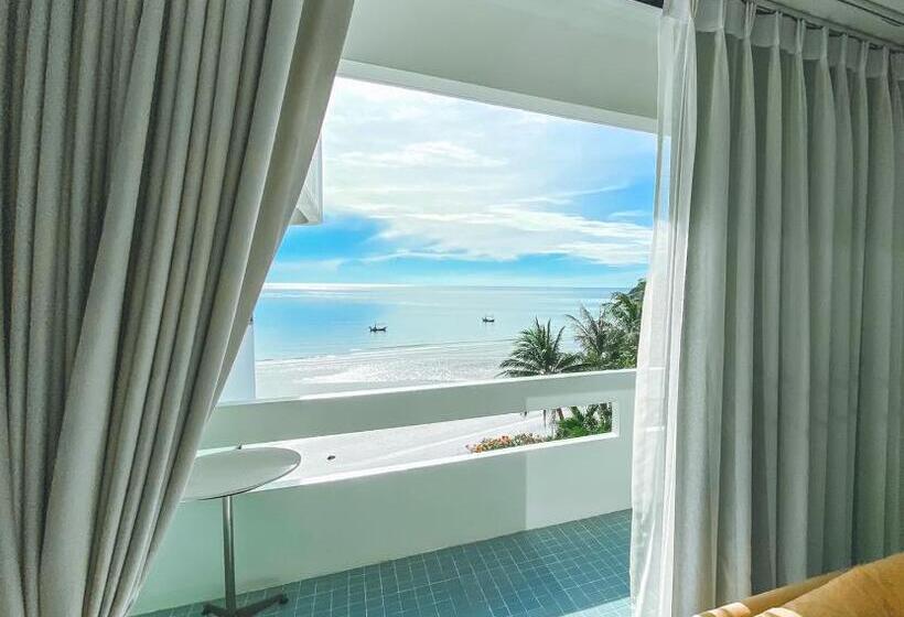 هتل Nern Chalet Beachfront
