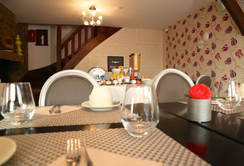 Отель Restaurant Le Lion D Or