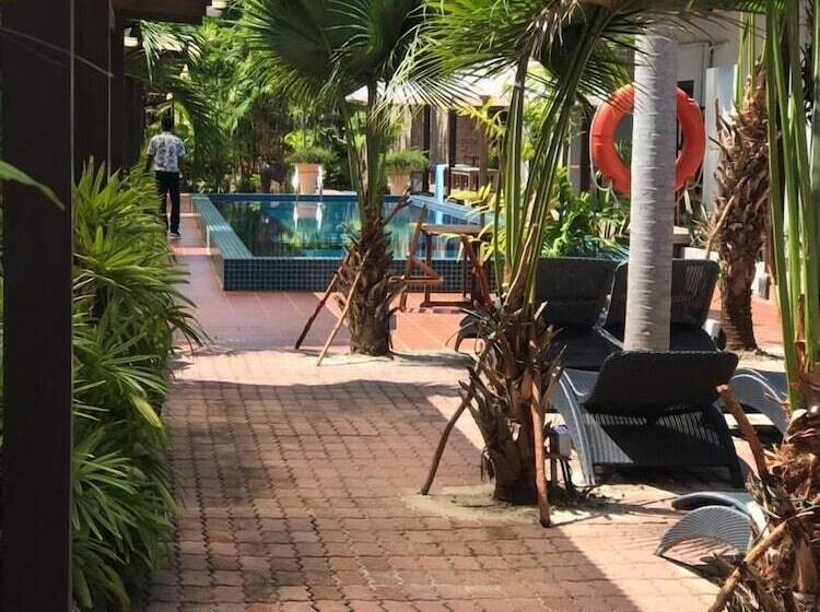 هتل Tropical Resort Langkawi