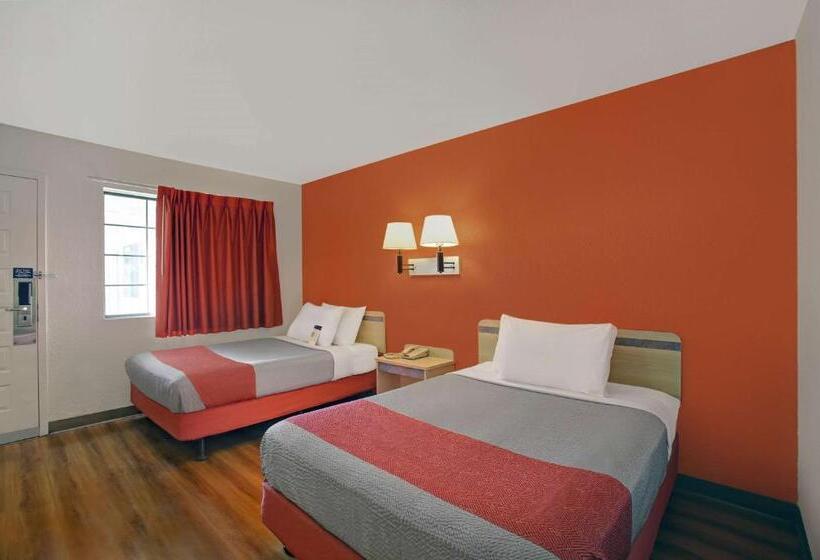 מוטל Park Inn By Radisson, Livermore