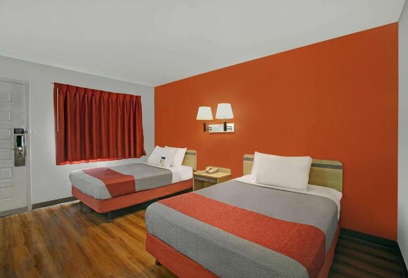 מוטל Park Inn By Radisson, Livermore