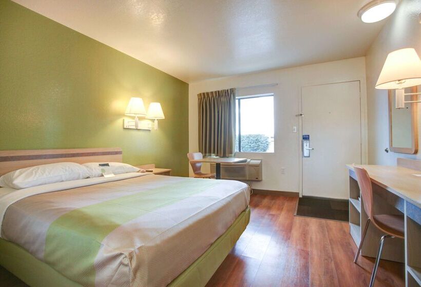 Motel 6 Elkton, Md