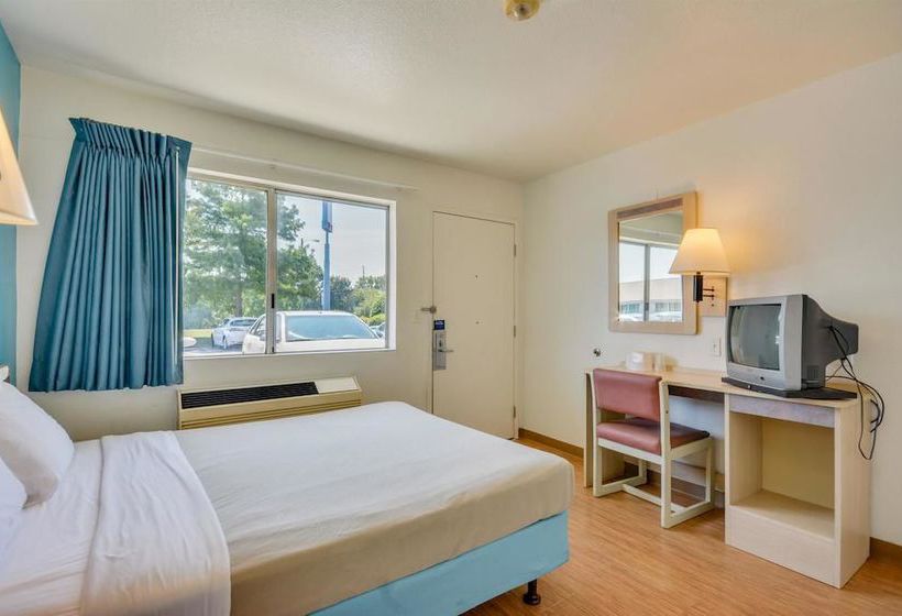 מוטל Rodeway Inn