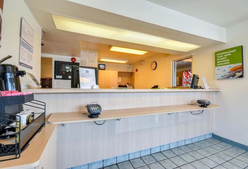 מוטל Rodeway Inn