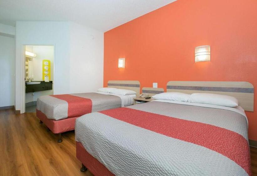 Motel 6brooklyn Center, Mn  Minneapolis