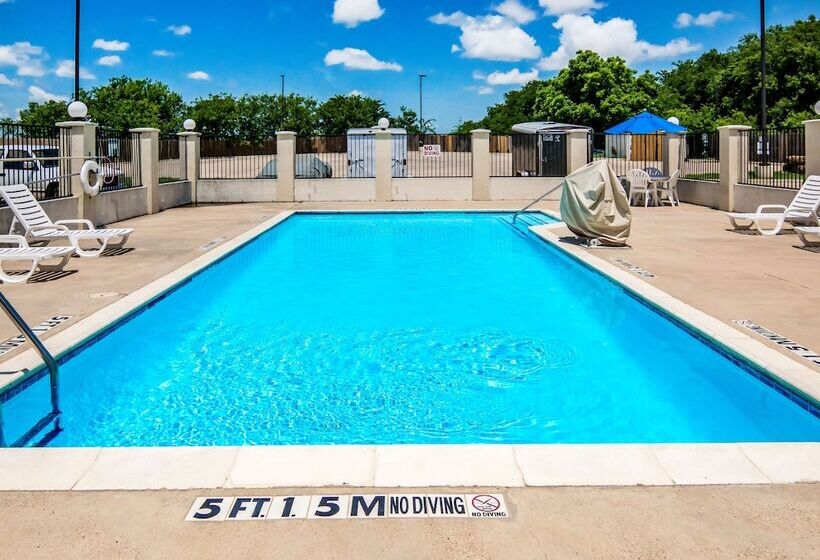 Motel 6cleburne, Tx