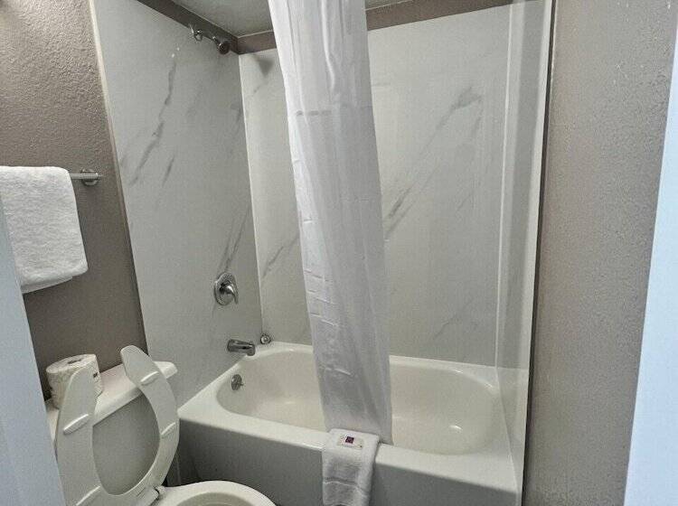 Motel 6council Bluffs, Ia  Omaha East