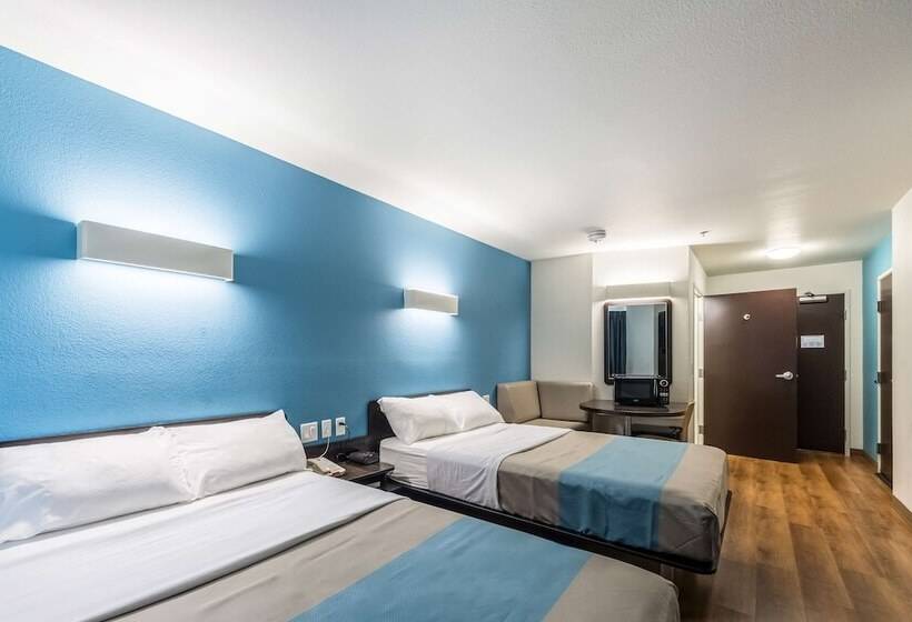 Motel 6laredo, Tx  Airport