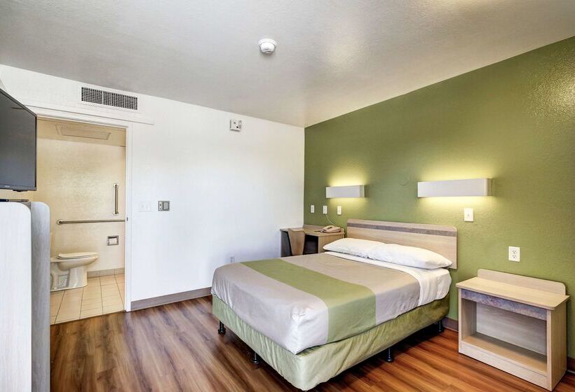 מוטל Econo Lodge Midvale