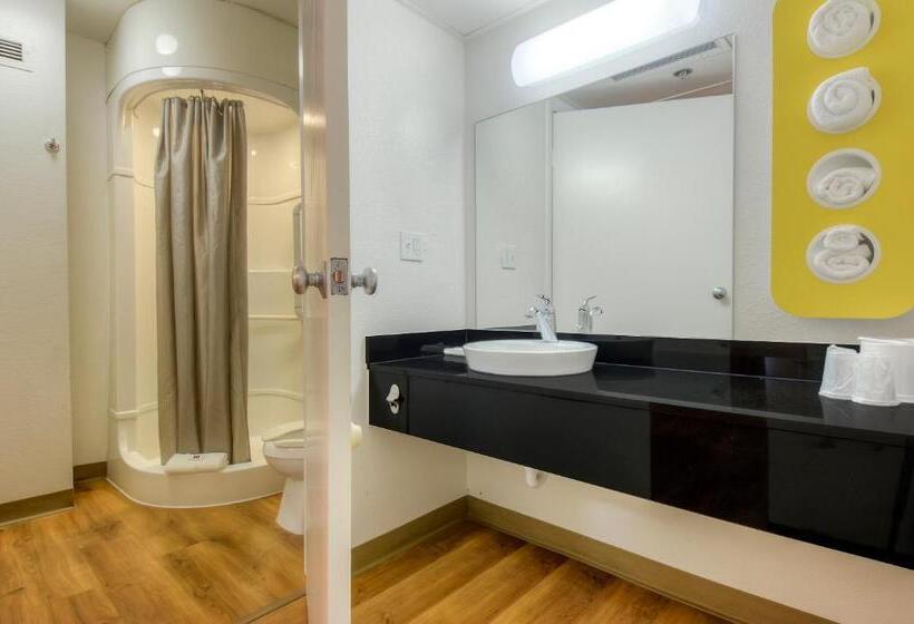 Motel 6oceanside, Ca