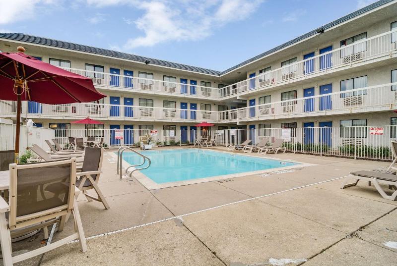 Motel 6rolling Meadows, Il  Chicago Northwest