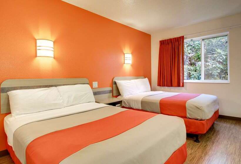 Motel 6 Springfield, Il I 55 I 72