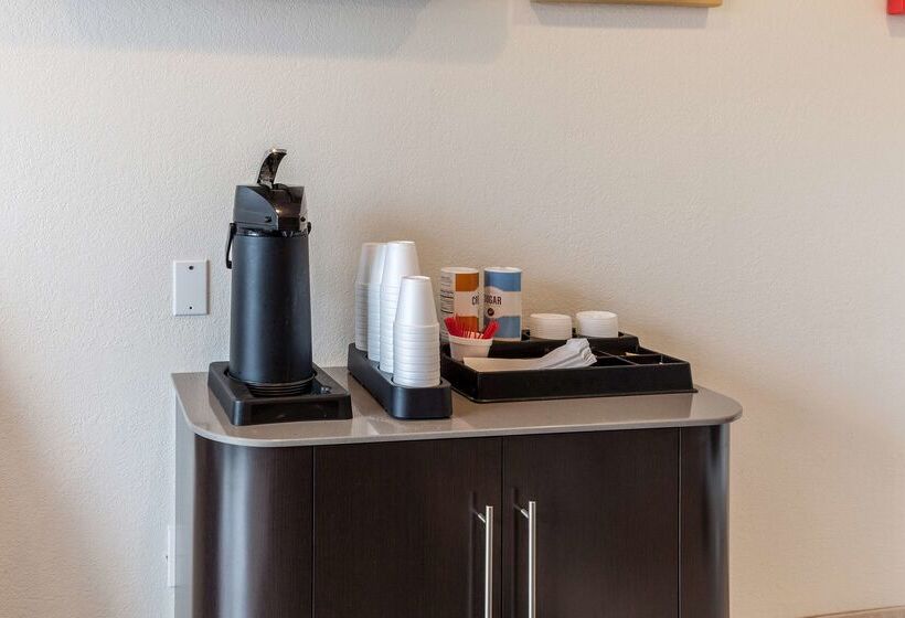 Motel 6webster, Tx  Houston  Nasa Lake