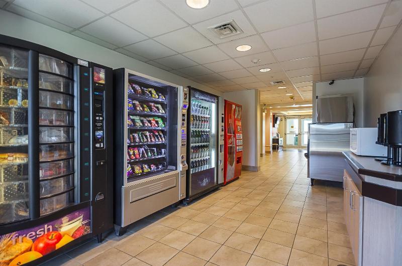 Motel 6whitby, On  Toronto East