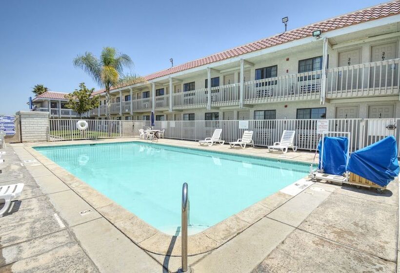 מוטל Vagabond Inn Buttonwillow North I 5