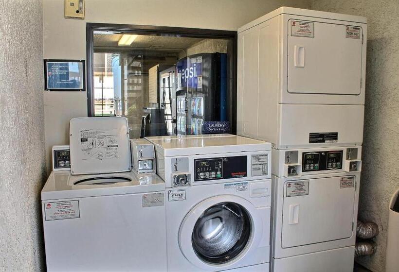 מוטל Vagabond Inn Buttonwillow North I 5