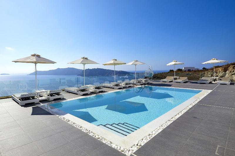 Oia Suites