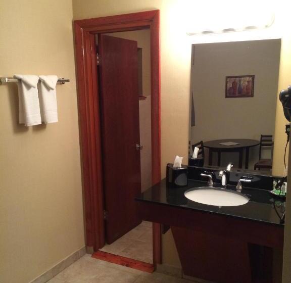 Pacer Inn & Suites Motel