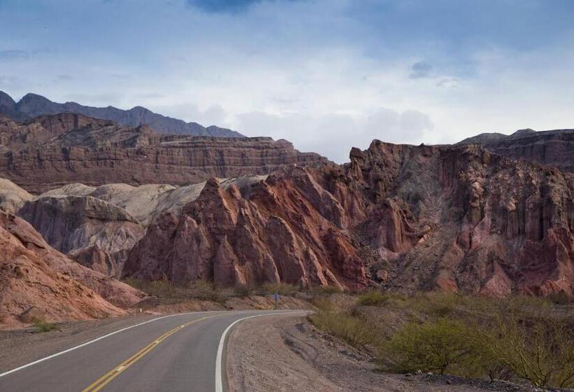 استراحتگاه Grace Cafayate