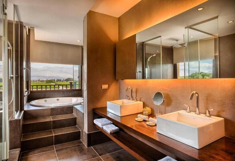 استراحتگاه Grace Cafayate