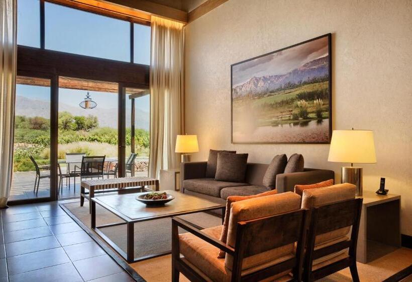 استراحتگاه Grace Cafayate