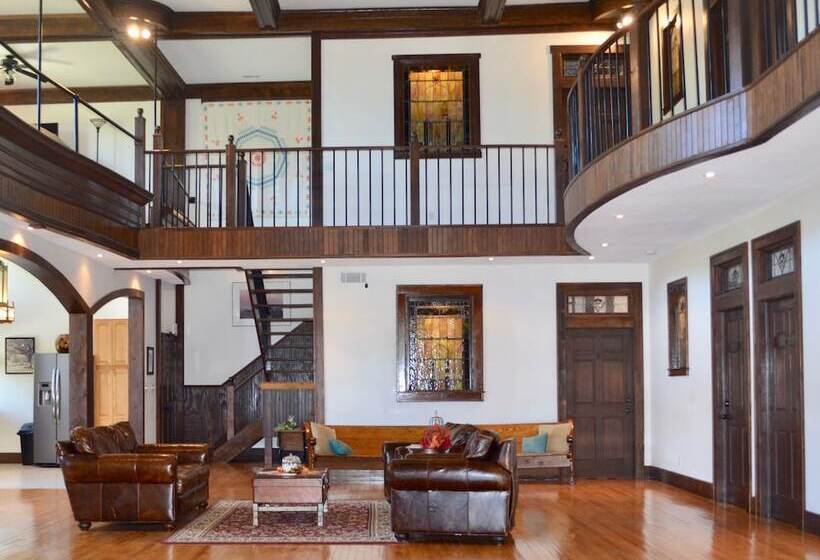 צימר Mcgrady Inn