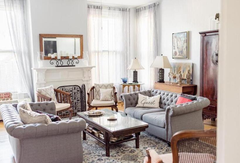 تختخواب و صبحانه Meadows Inn