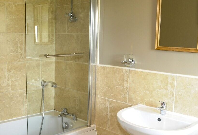 Bed and Breakfast The Poplars Rooms & Cottages