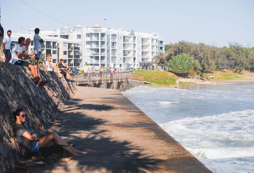 Grand Palais Boolarong Beachside Apartments