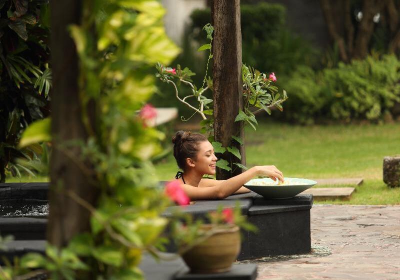 Отель Alindra Villas & Spa