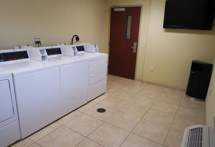 בית מלון כפרי Cobblestone Inn & Suites   Harper