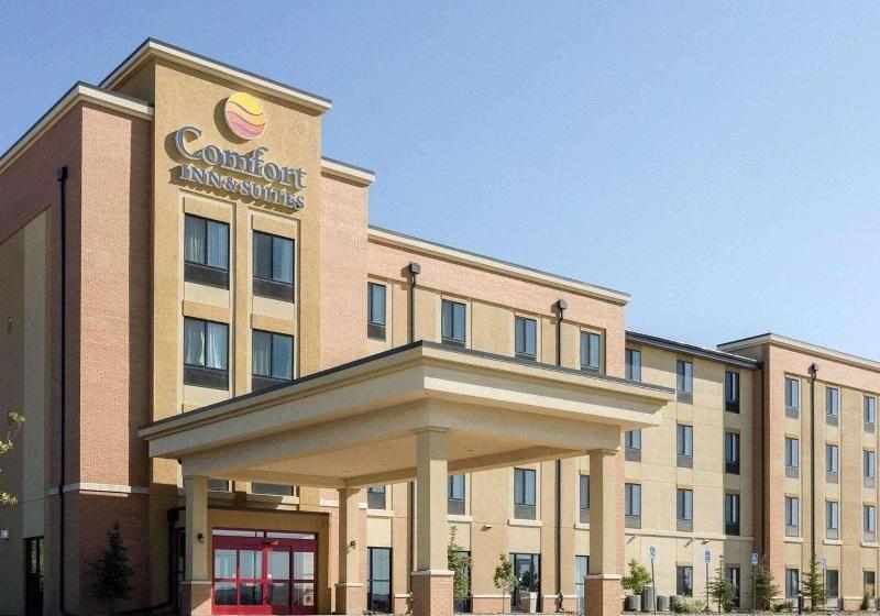 בית מלון כפרי Comfort Inn & Suites