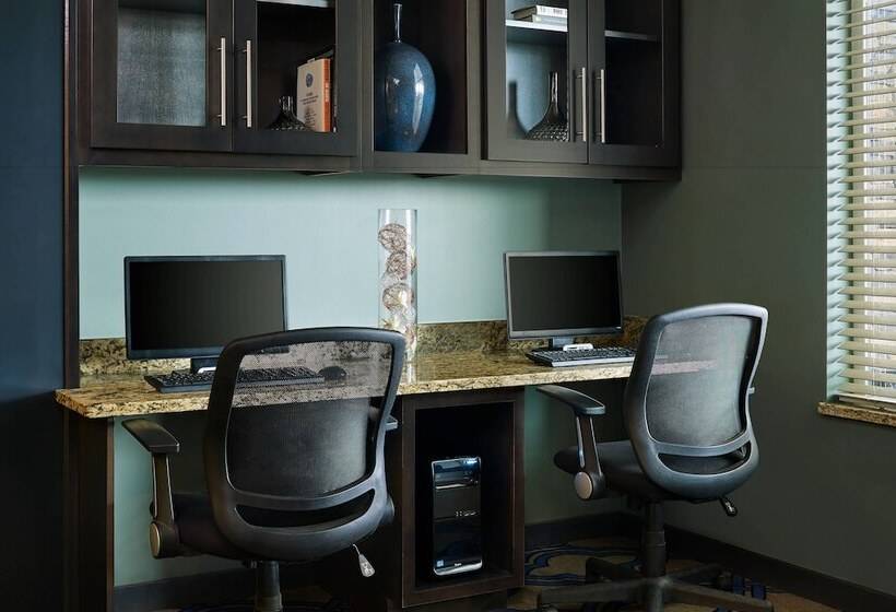 ホテル Four Points By Sheraton Williston