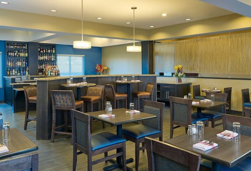 ホテル Four Points By Sheraton Williston