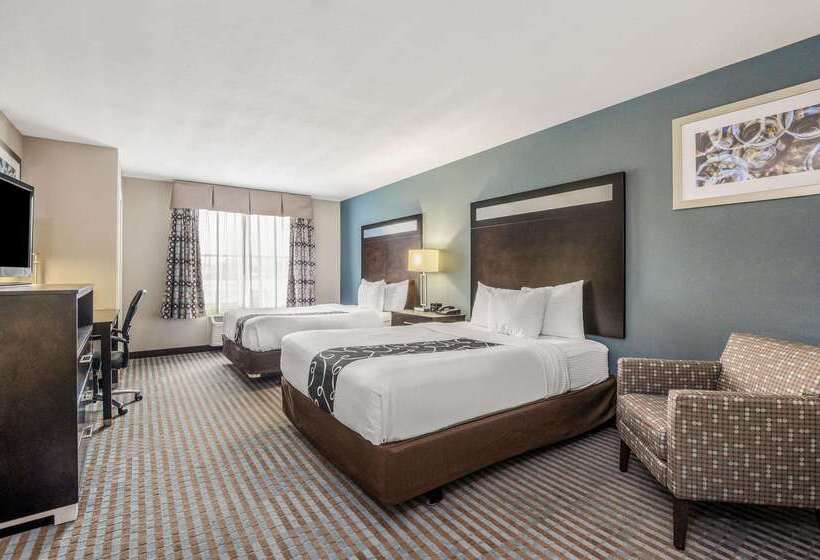 בית מלון כפרי La Quinta Inn & Suites Casino And Bar By Wyndham Glendive