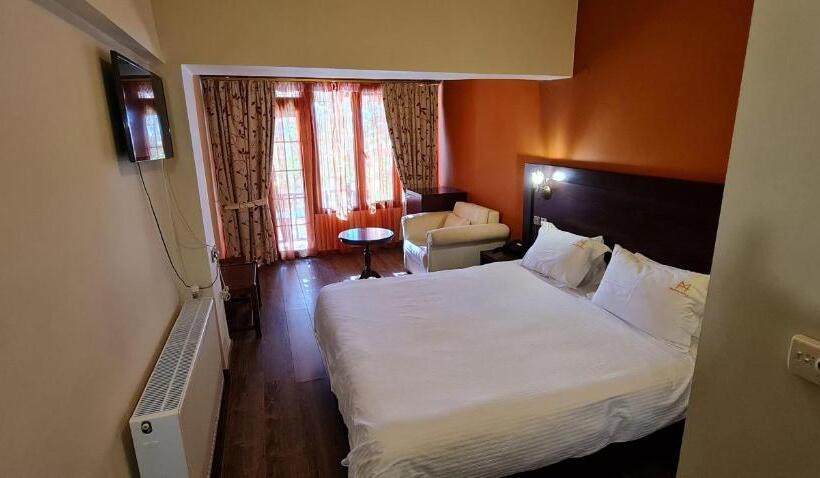 هتل Manthos Mountain Resort & Spa