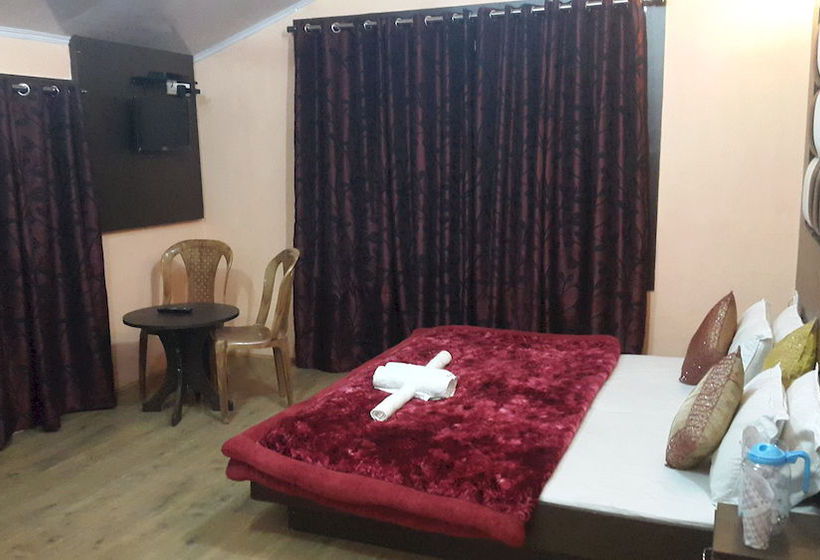 فندق New Prince Inn