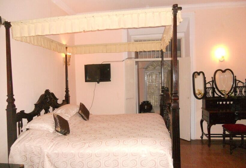 هتل Palacete Rodrigues