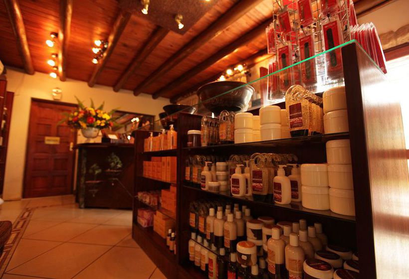 בית מלון כפרי Protea Zebula Lodge